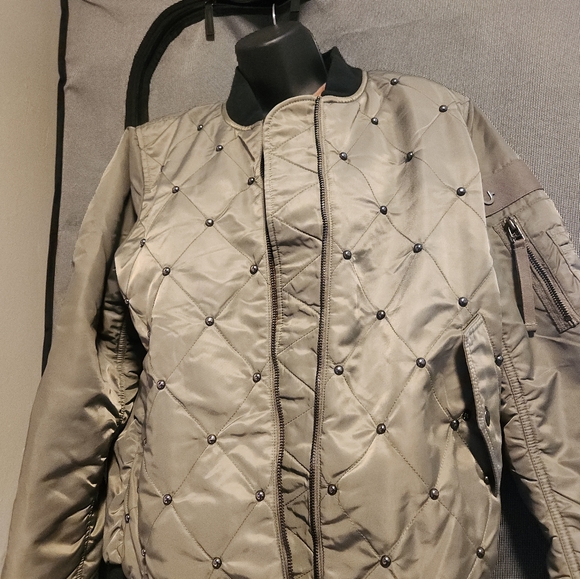 True Religion Woman Quilted Padded Bomber Jacket - Picture 2 of 9